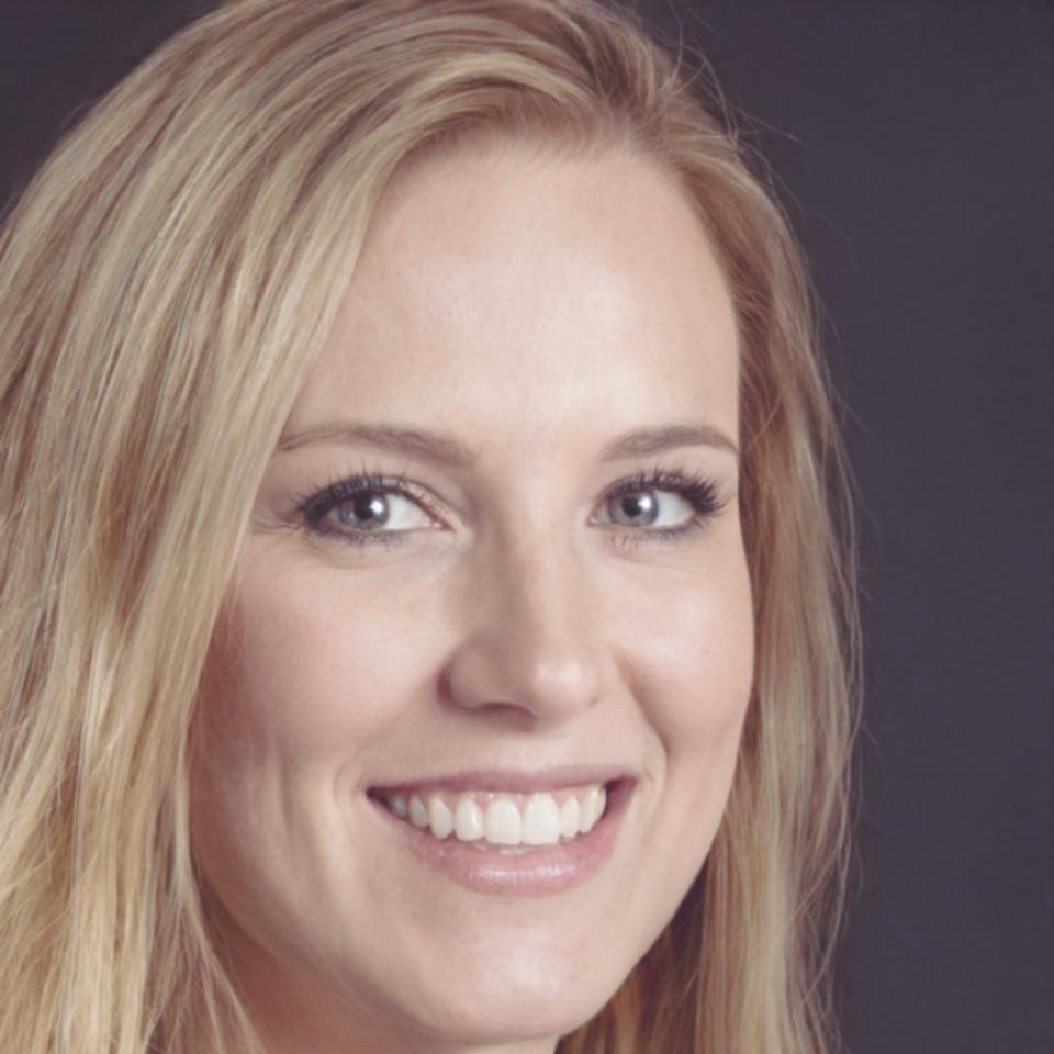 Frieda Brandt, Operative Leiterin bei drelythano